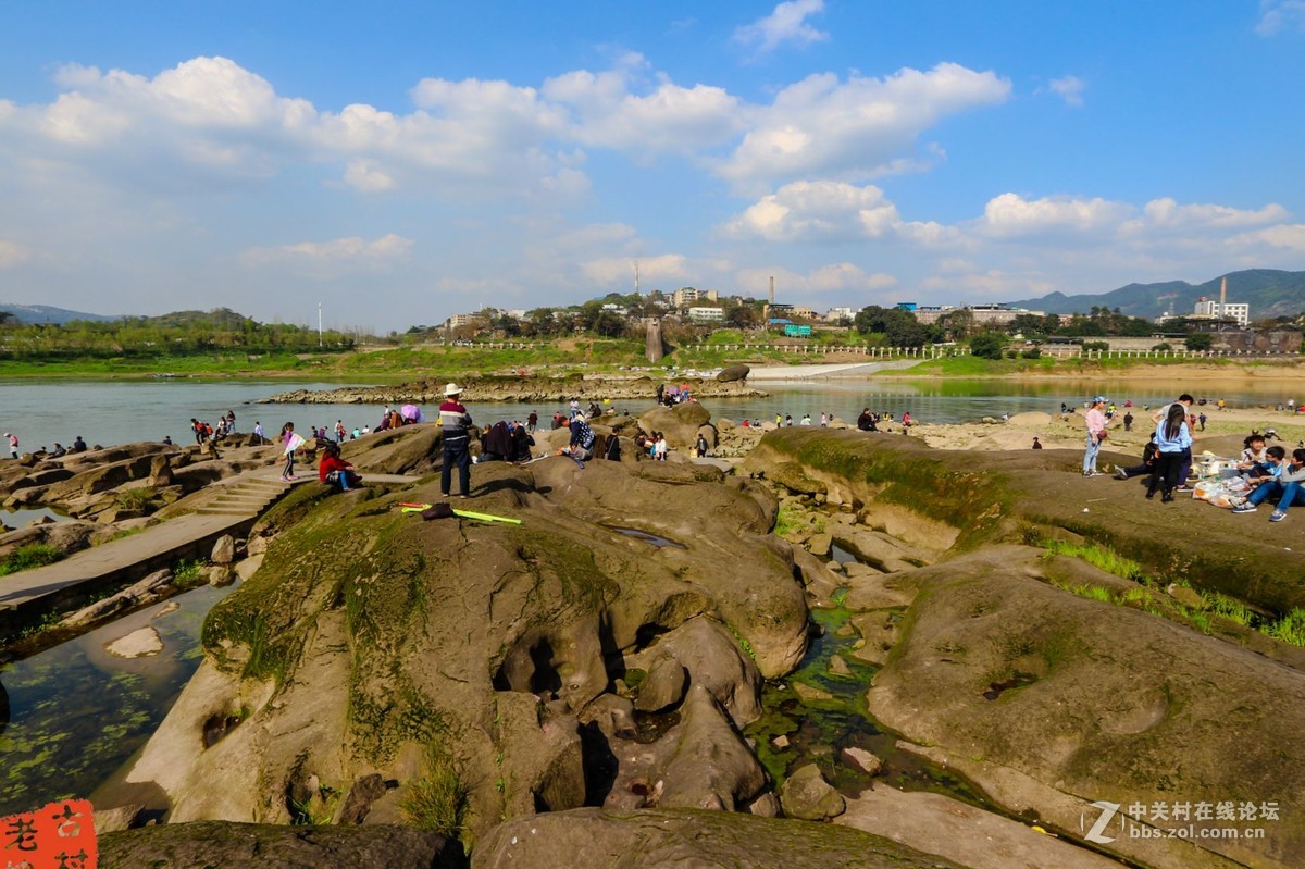 嘉陵江北碚白鱼石