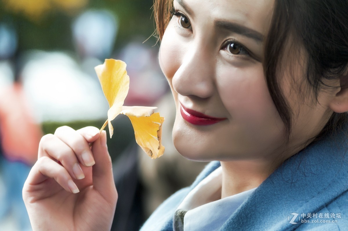 红唇烈焰极待抚慰