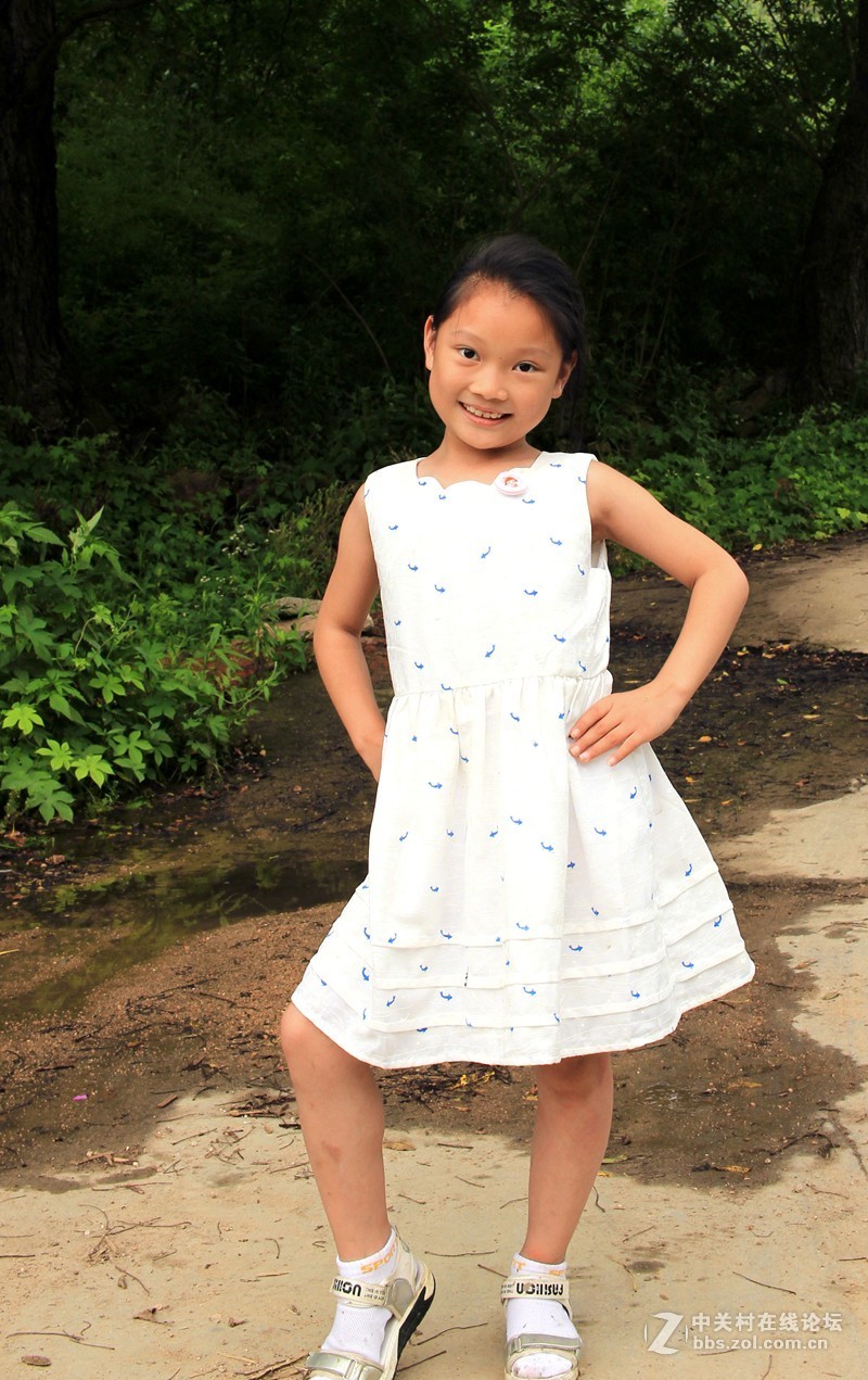 快乐童年---捉泥鳅