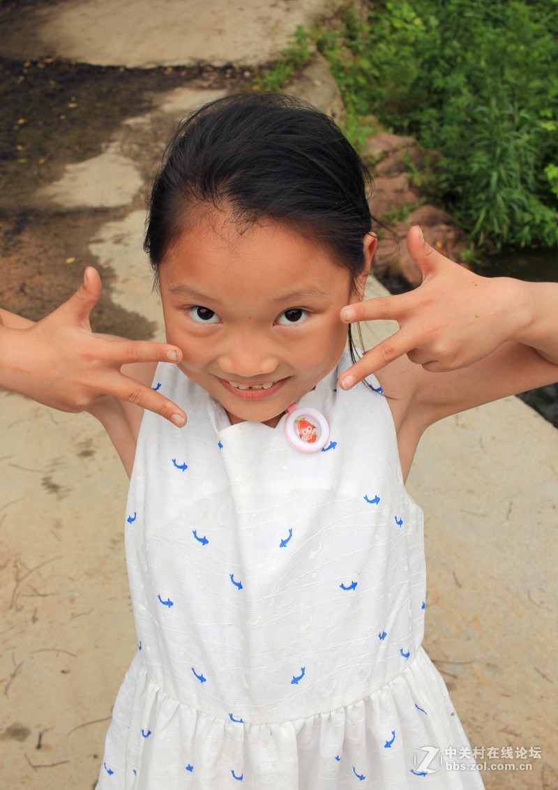 快乐童年---捉泥鳅