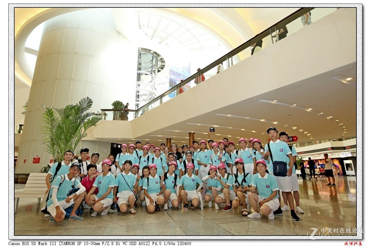 接待格桑花做了一天的志愿者