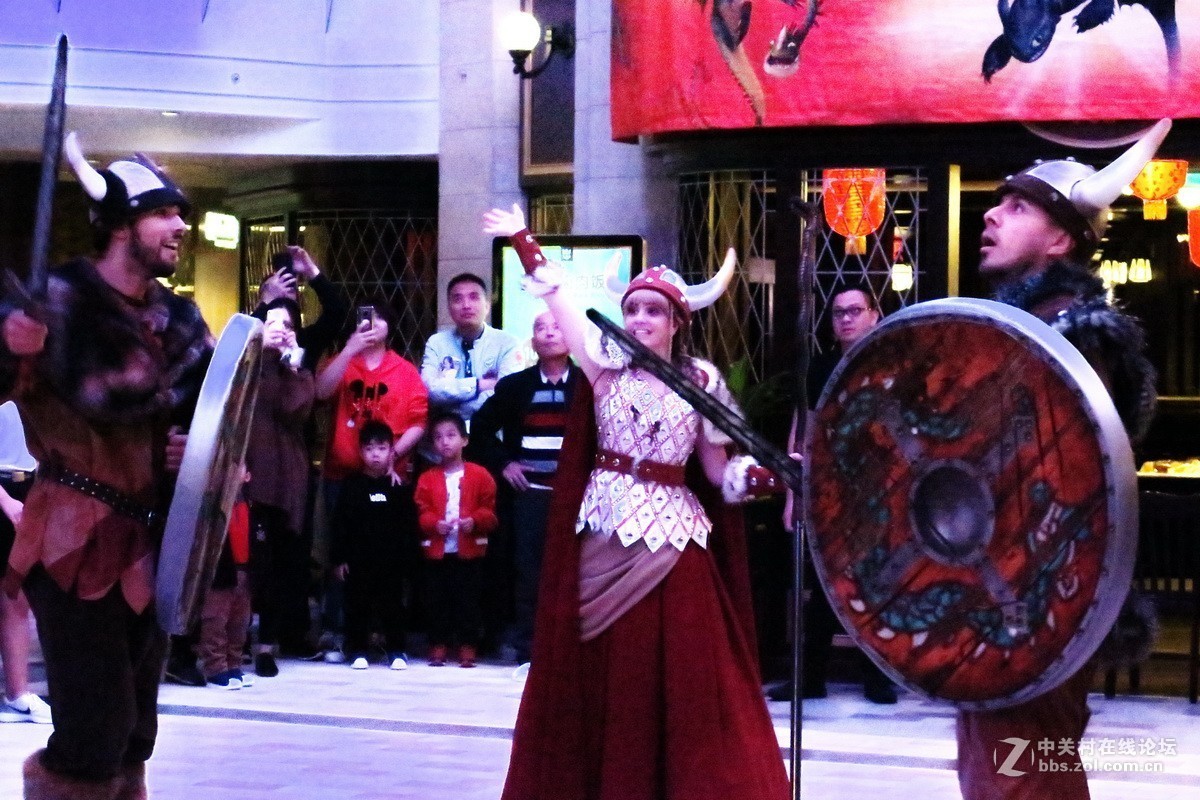 邮轮上的精彩演出