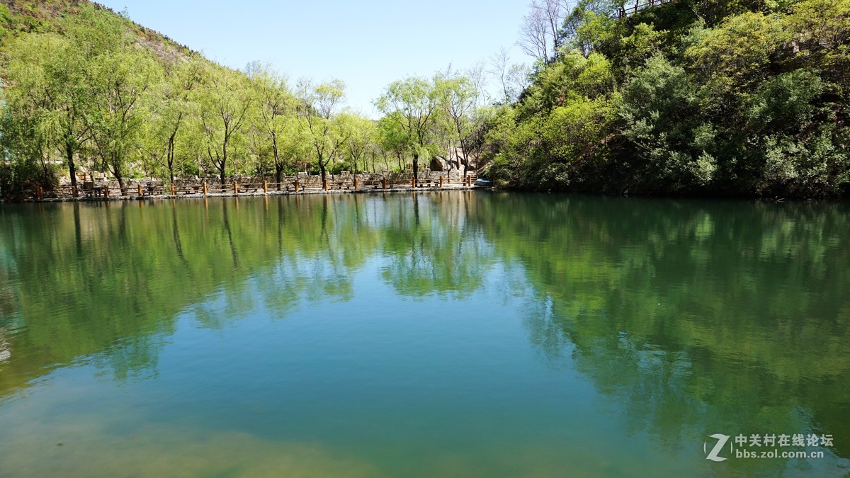 飞瀑清潭九如山