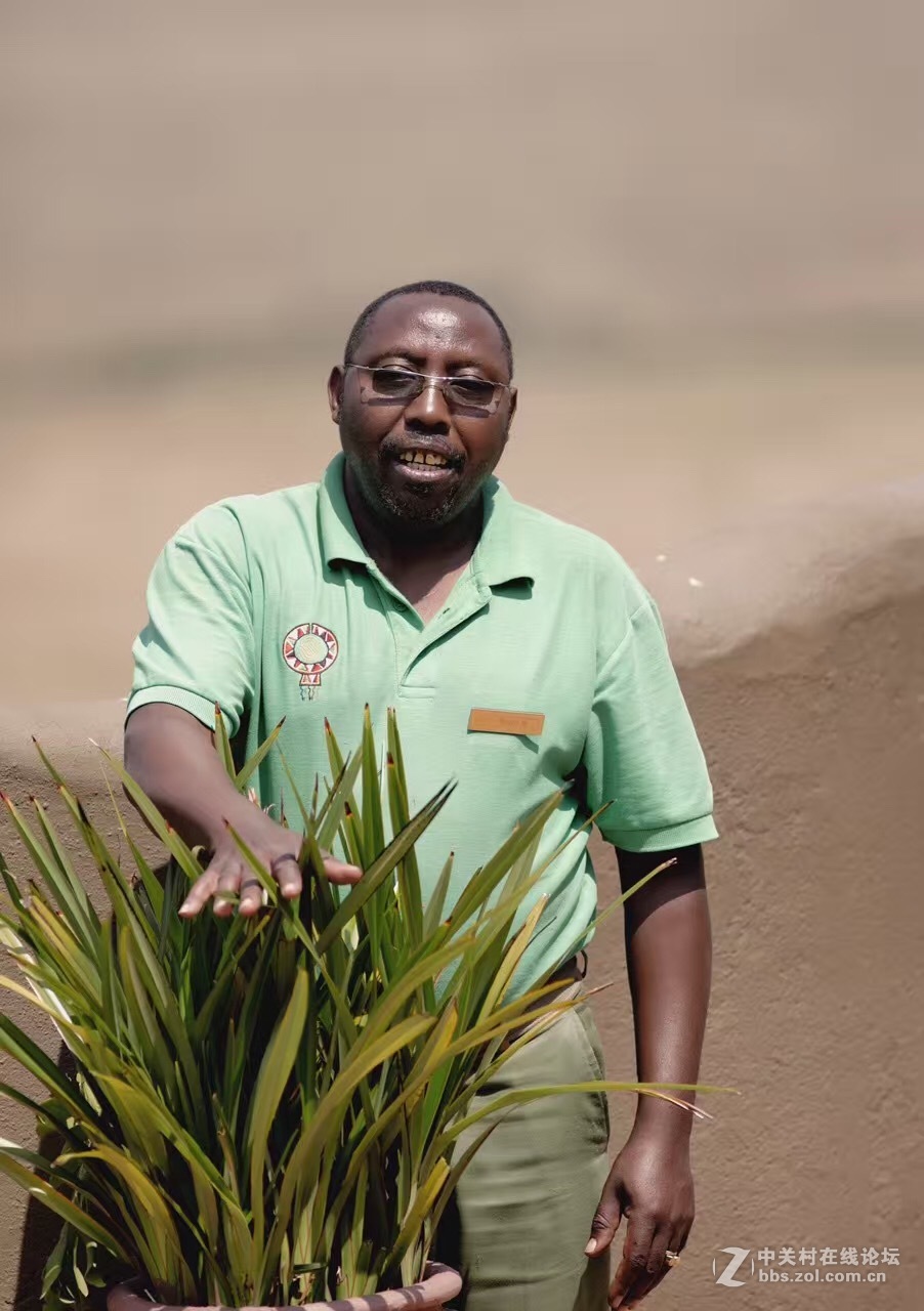 马赛马拉大草原上的工作人员