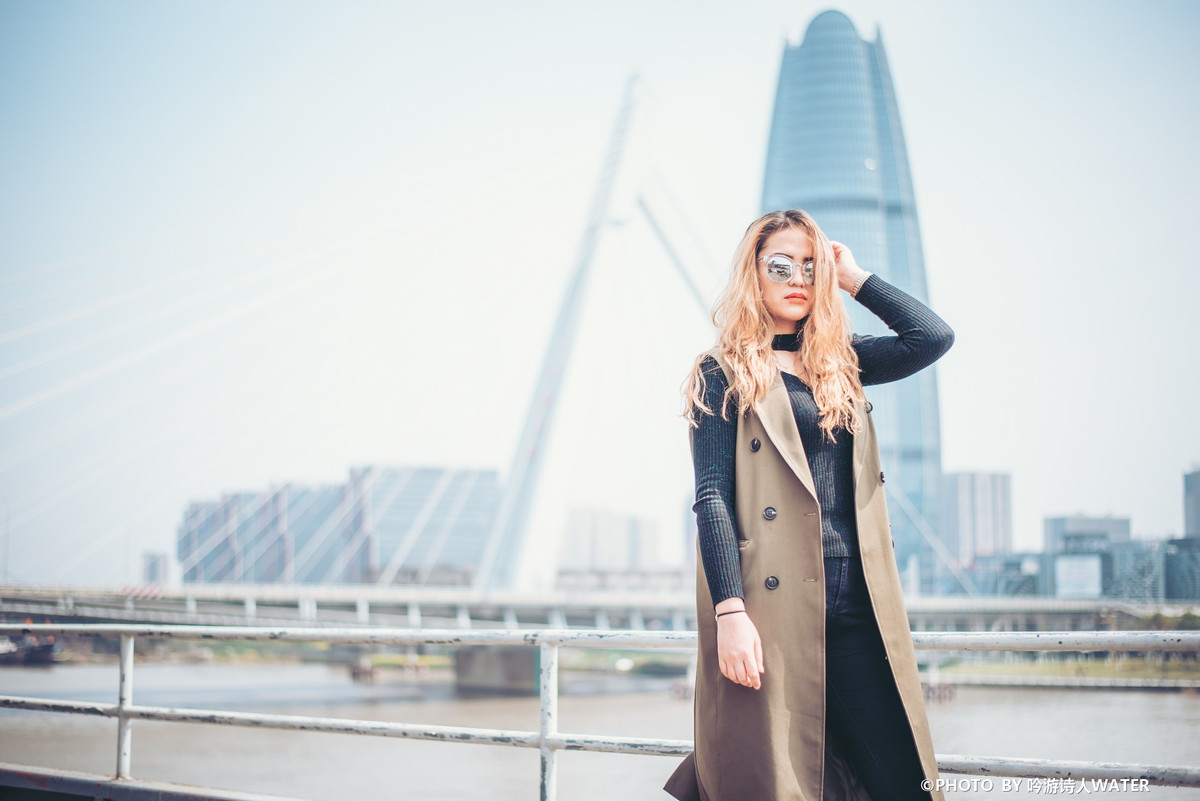 新疆妹子街拍d7505018g