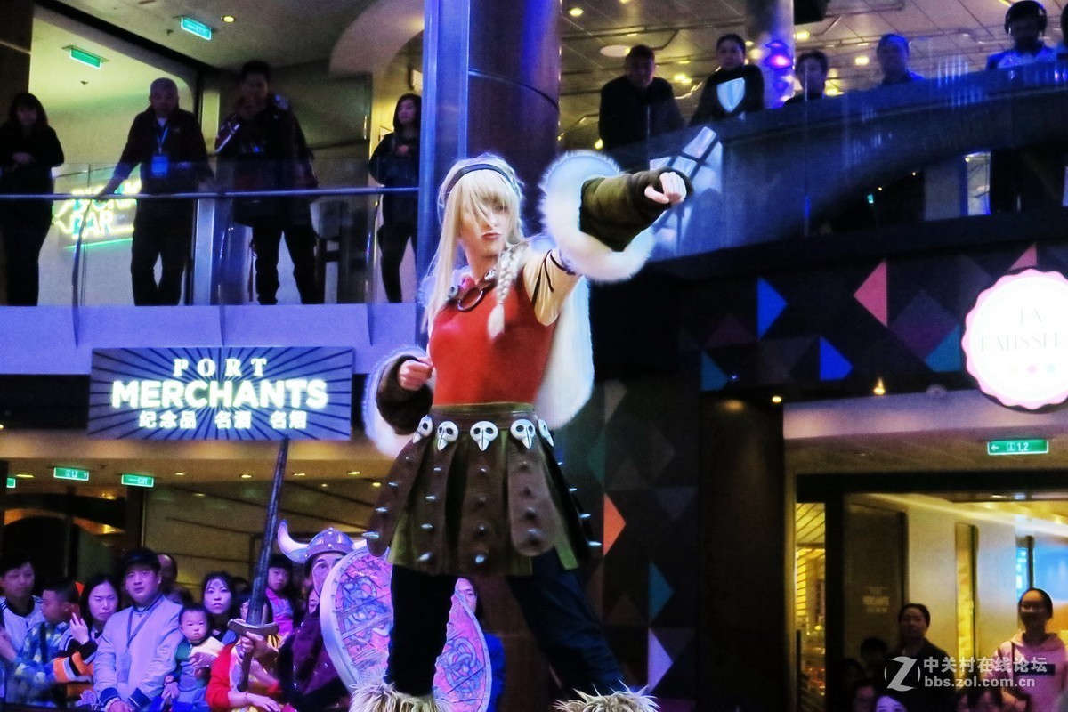 邮轮上的精彩演出