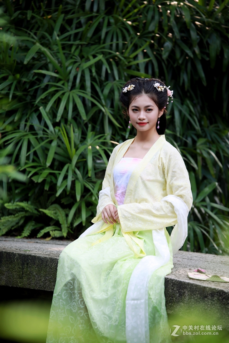 【水中月，镜中花】--温晴