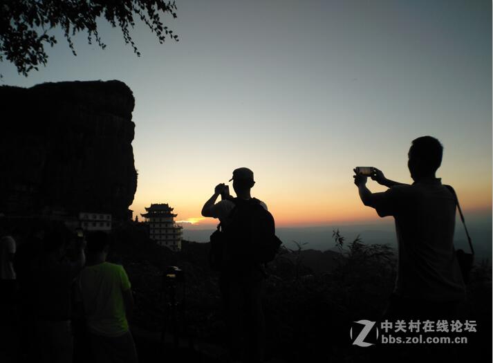 贵州：佛地灵山，圣景尧龙