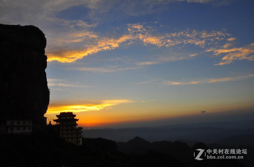 贵州：佛地灵山，圣景尧龙