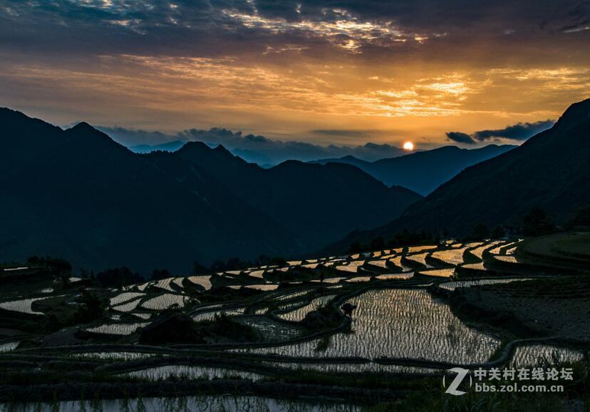贵州：佛地灵山，圣景尧龙