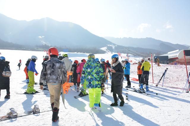 冬天撒欢儿哪里去 太白鳌山滑雪场