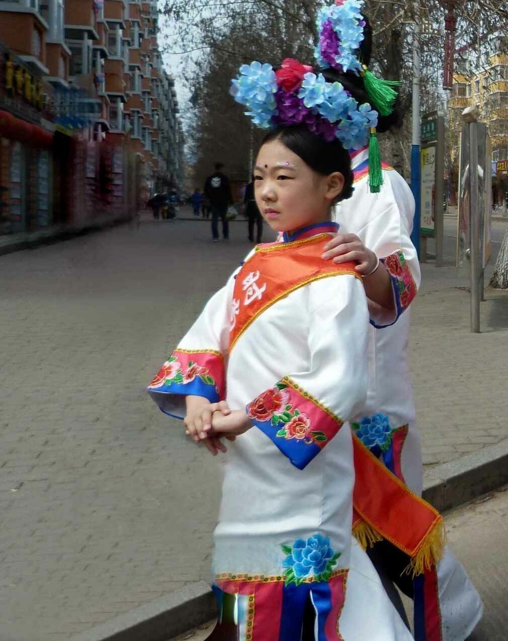 街拍古装美女