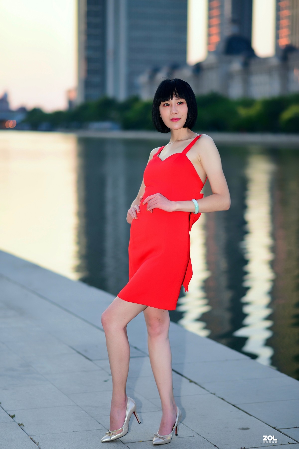 【群拍海河夜景美女人像习作】