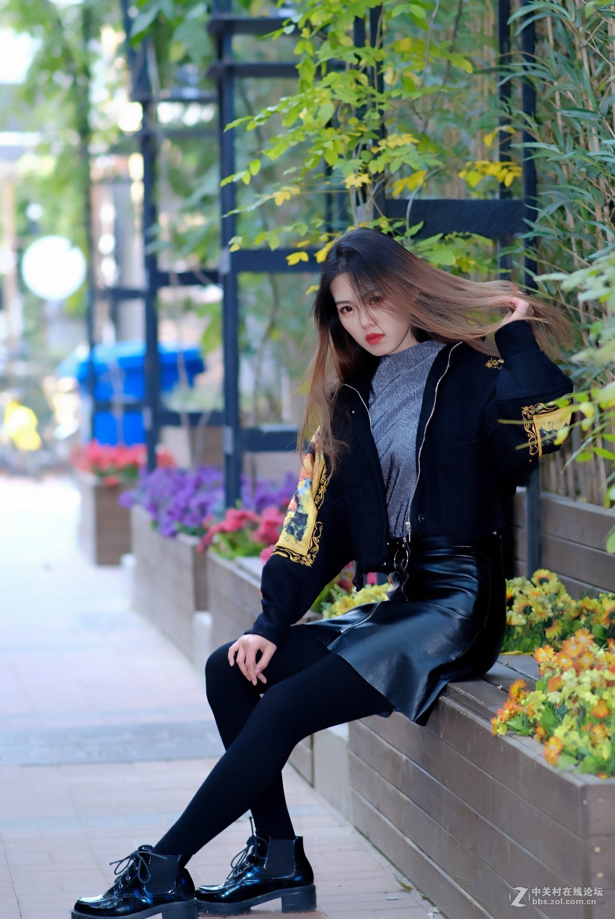 【群拍民园体育场美女人像习作】