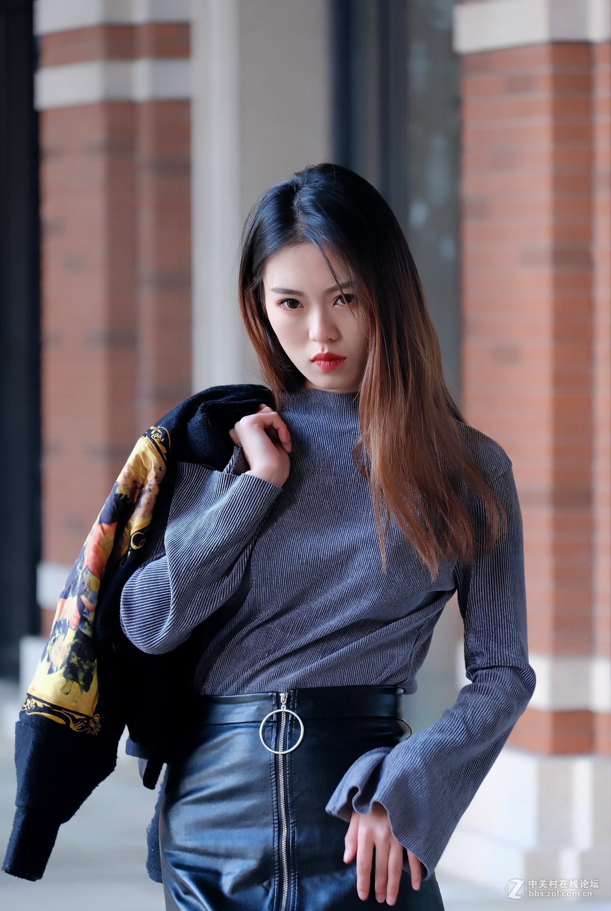 【群拍民园体育场美女人像习作】