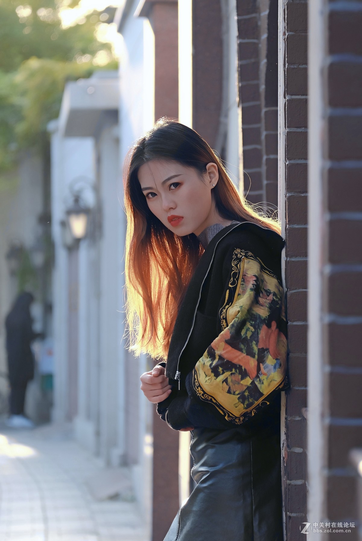 【群拍民园体育场美女人像习作】