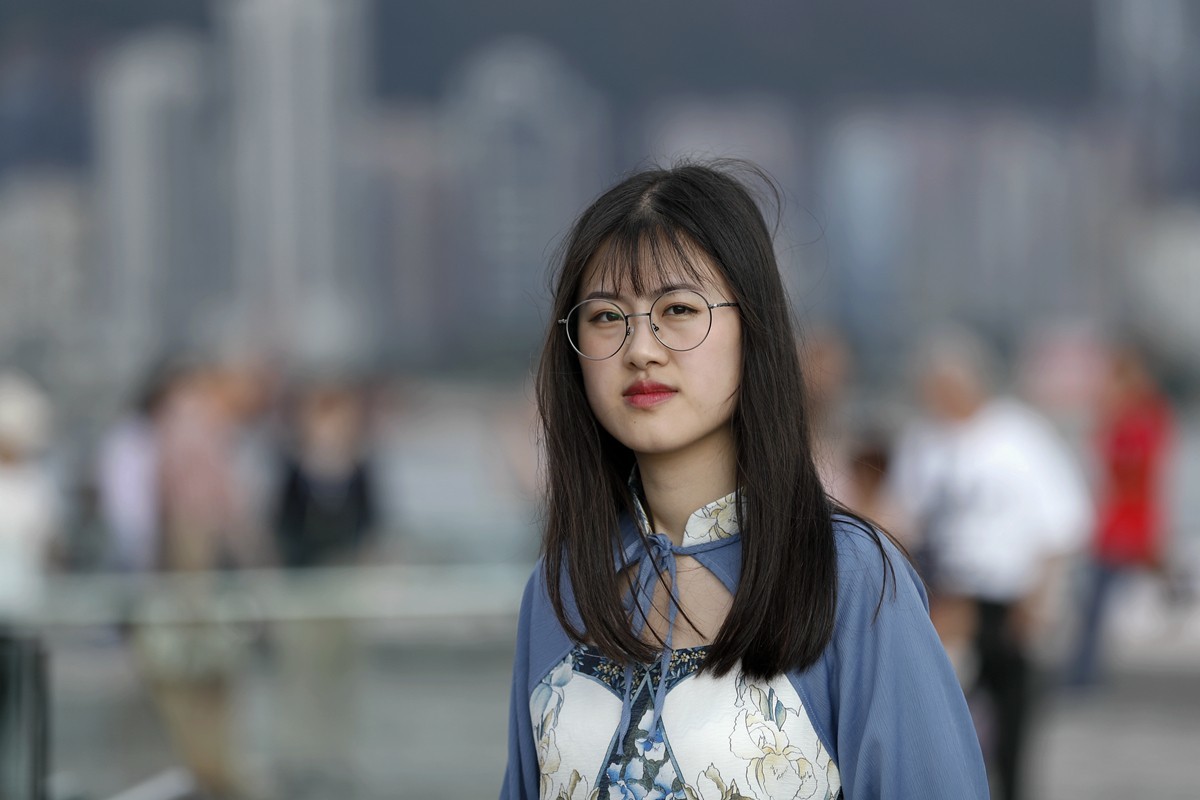 鏡頭在這呢.看過來!