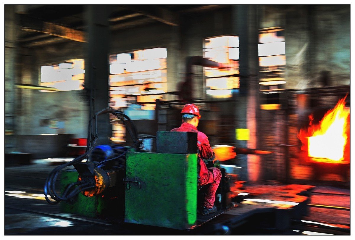 【嘿，咱们工人有力量】