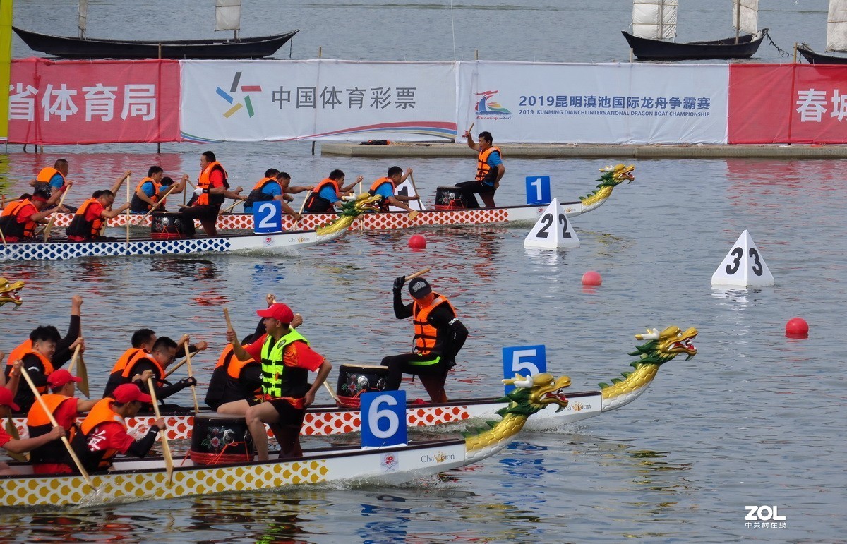 2019昆明滇池国际龙舟争霸赛的精彩瞬间