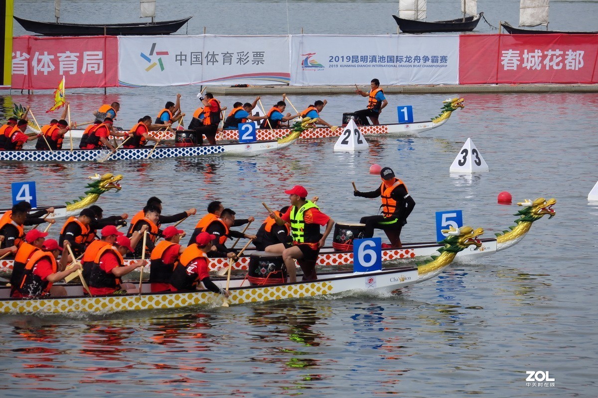 2019昆明滇池国际龙舟争霸赛的精彩瞬间