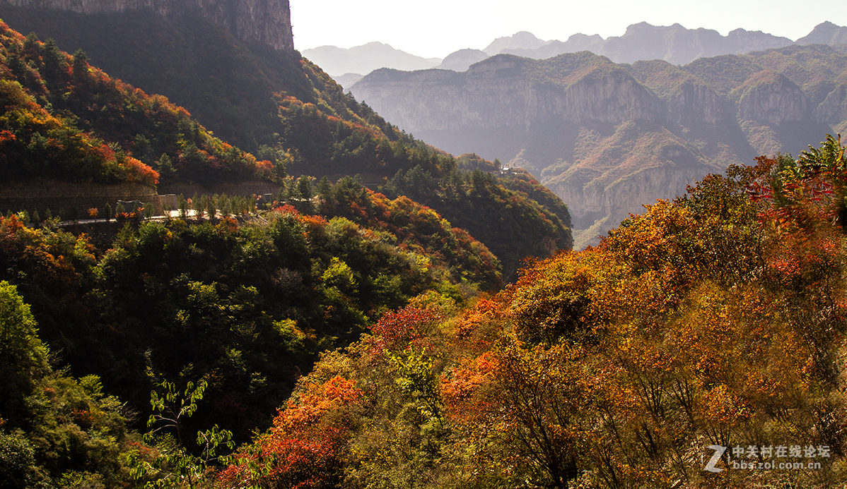 万山红遍层林尽染摄于空中画廊