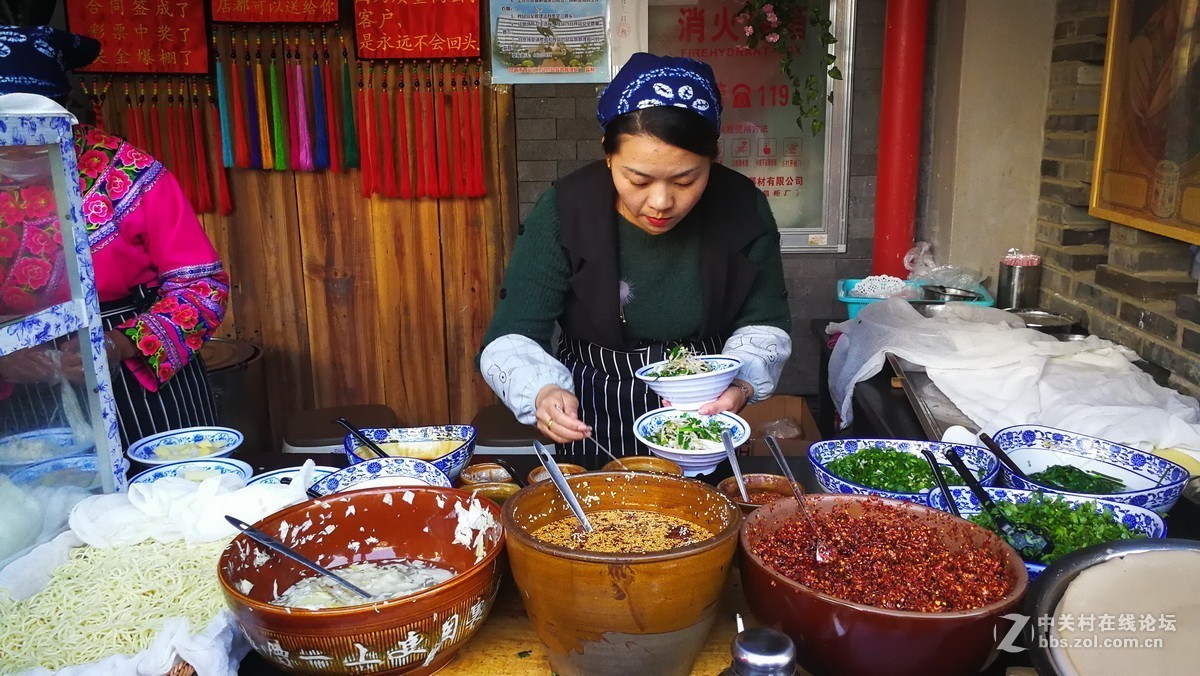 手机拍摄--逛茶马花街，品味云南小吃