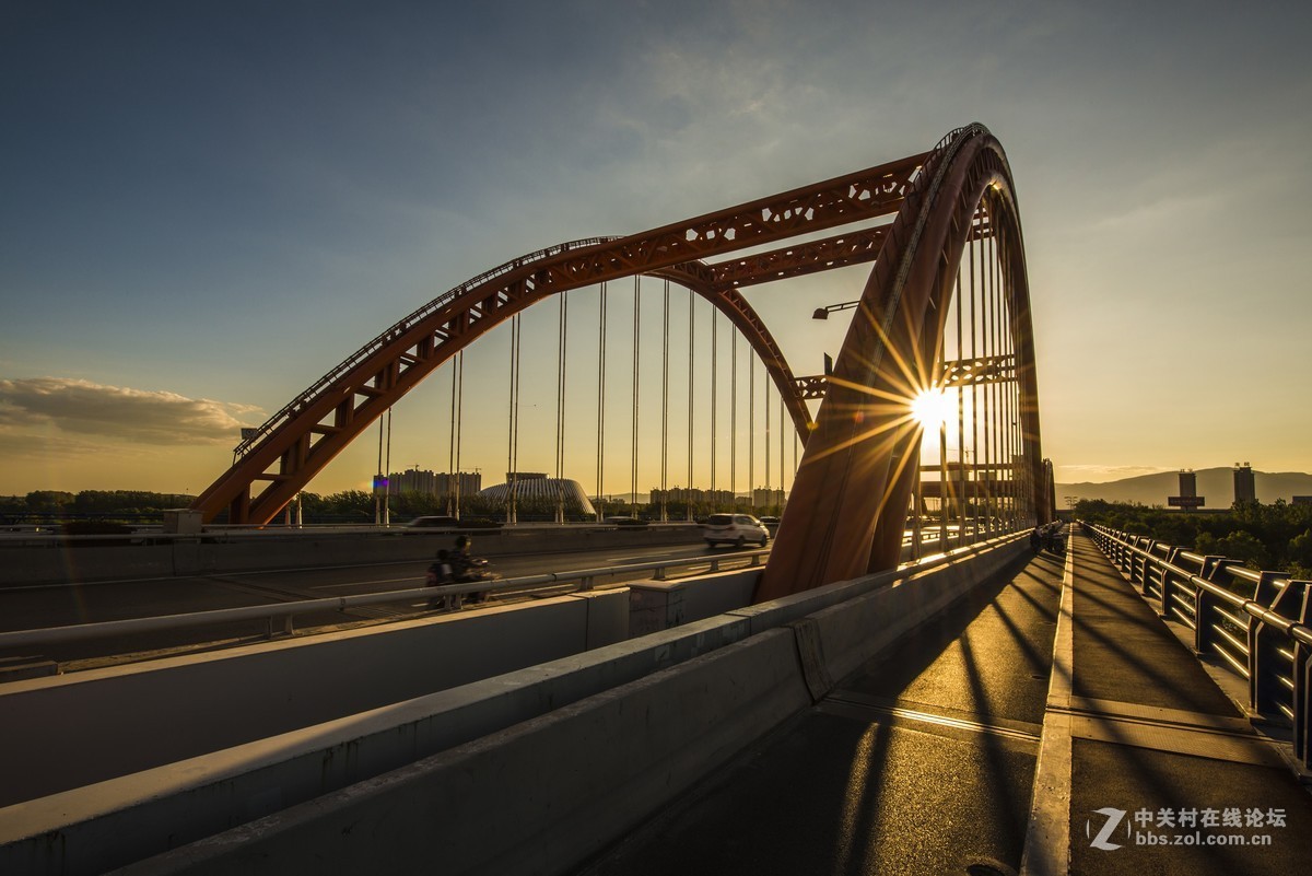 临汾汾河彩虹桥风光