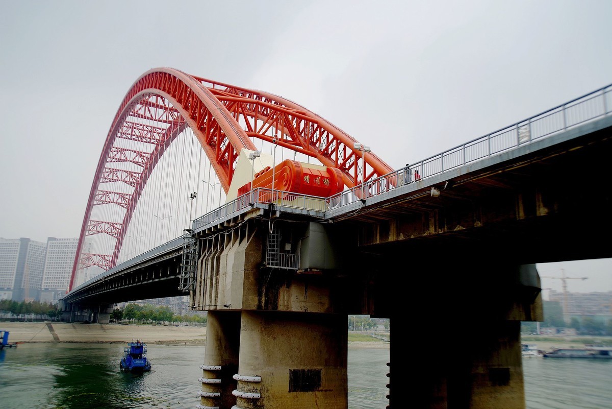 武汉印象---再拍晴川桥！。。。。。宾得 24-90镜头