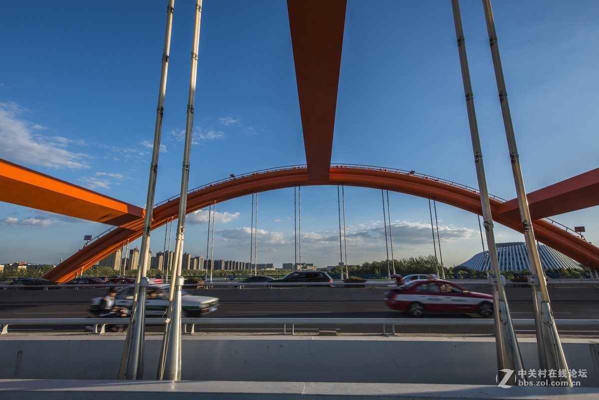 临汾汾河彩虹桥风光