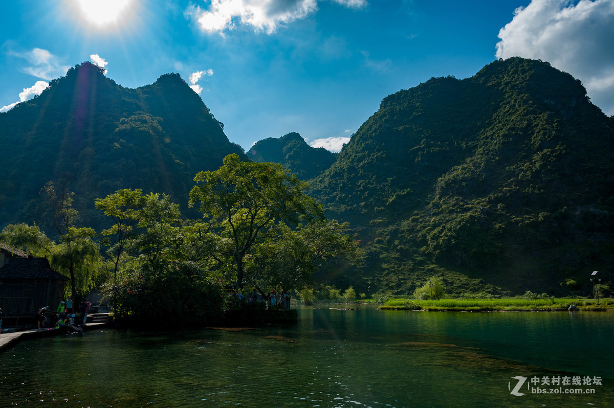 靖西山清水秀美鵝湖