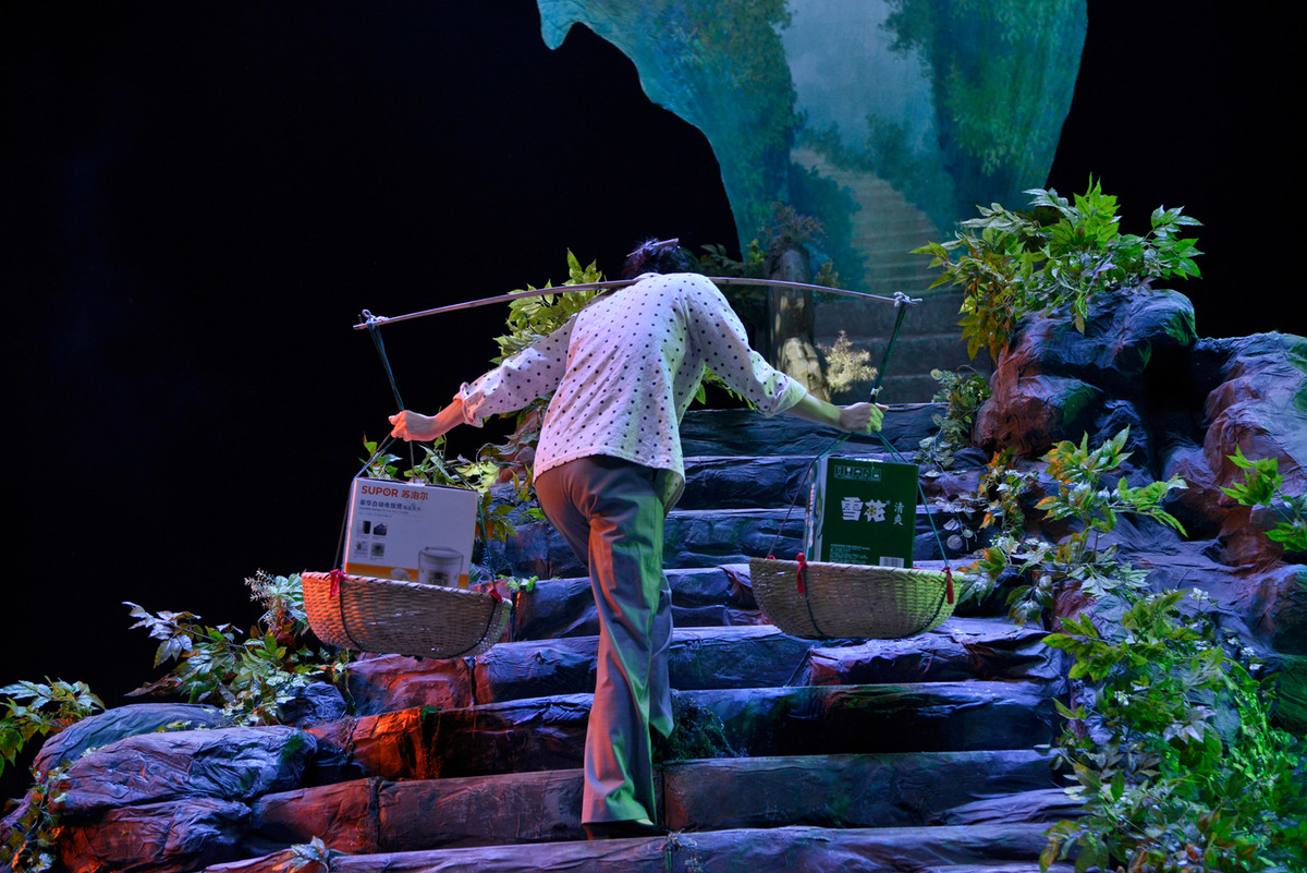 沪剧精品挑山女人舞台拍摄201508中旬大结局