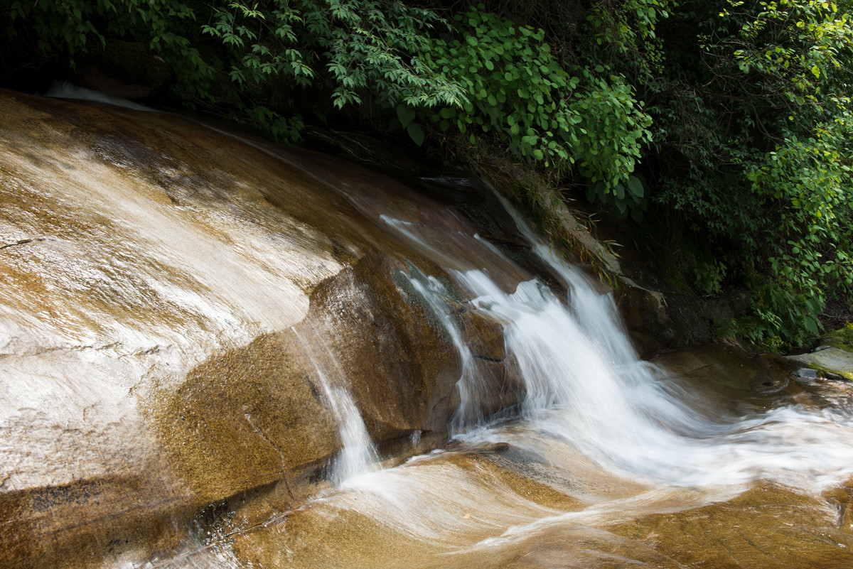 宝鸡风光尖山瀑布