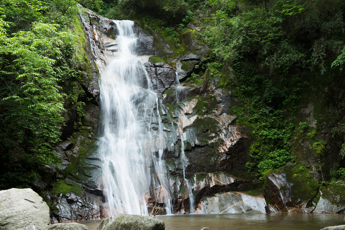 宝鸡风光尖山瀑布