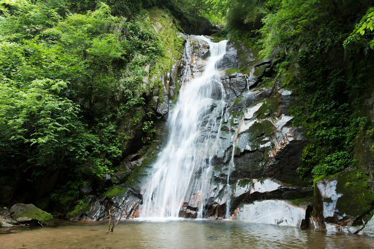 宝鸡风光尖山瀑布