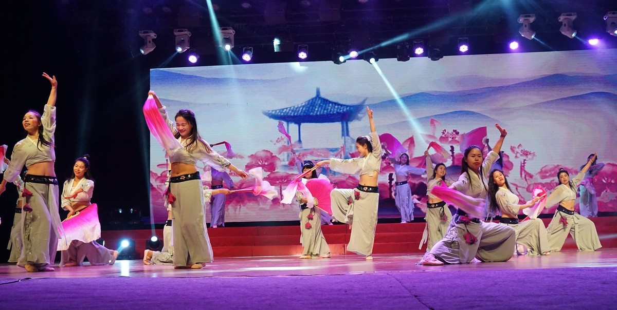 文艺节目一一舞蹈