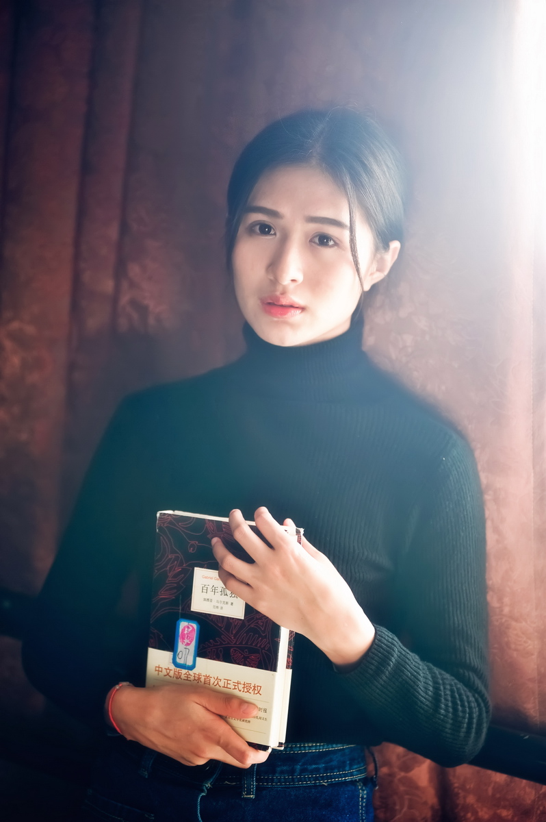 咖啡馆的惬意午后