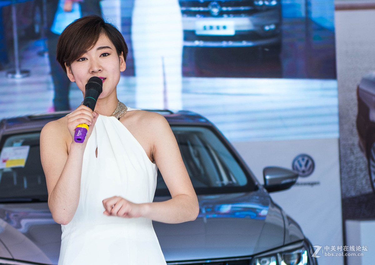 济宁鸟巢车展美女车模4.15