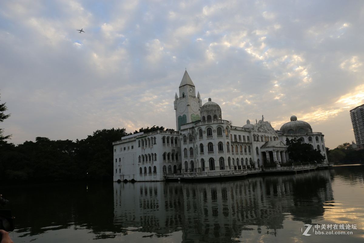 广州流花湖公司，初次拍片，偶遇摄影学校校长指点，有没有大片的感觉