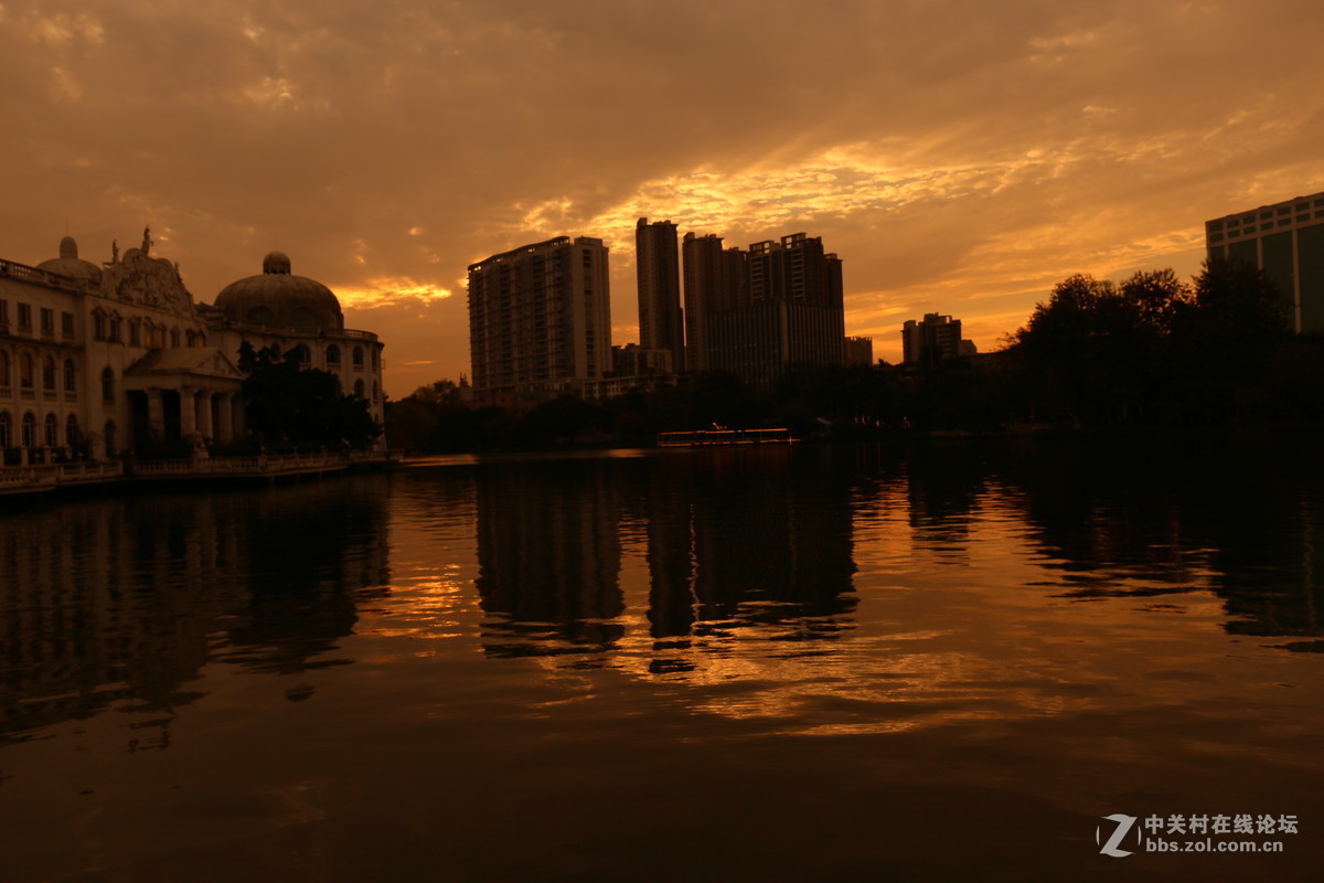 广州流花湖公司，初次拍片，偶遇摄影学校校长指点，有没有大片的感觉