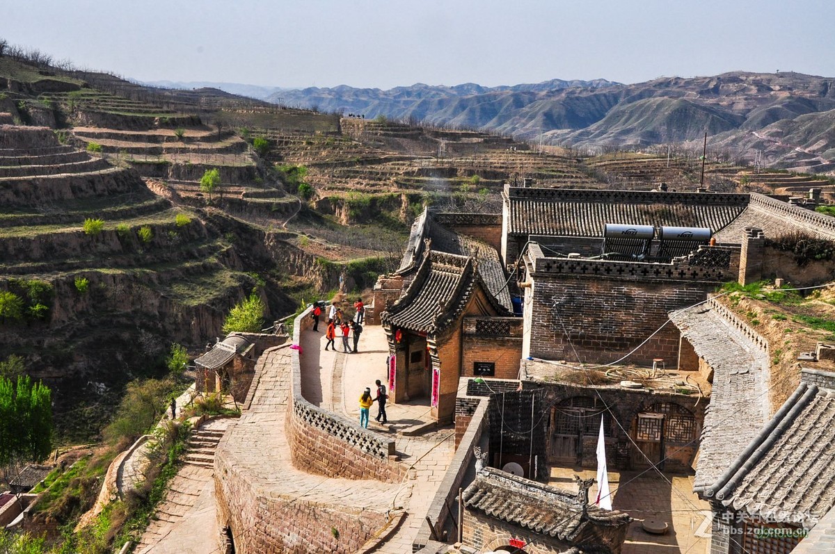 山西临县碛口镇李家山村窑洞01