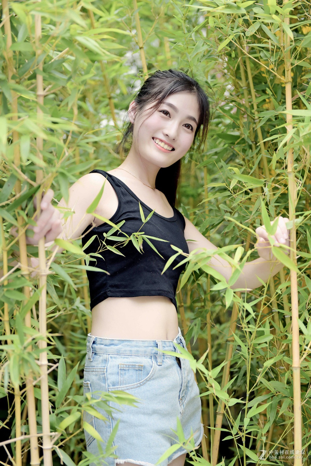 竹林少女【拍摄于大柏树老火车休闲广场】-中关村在线摄影论坛