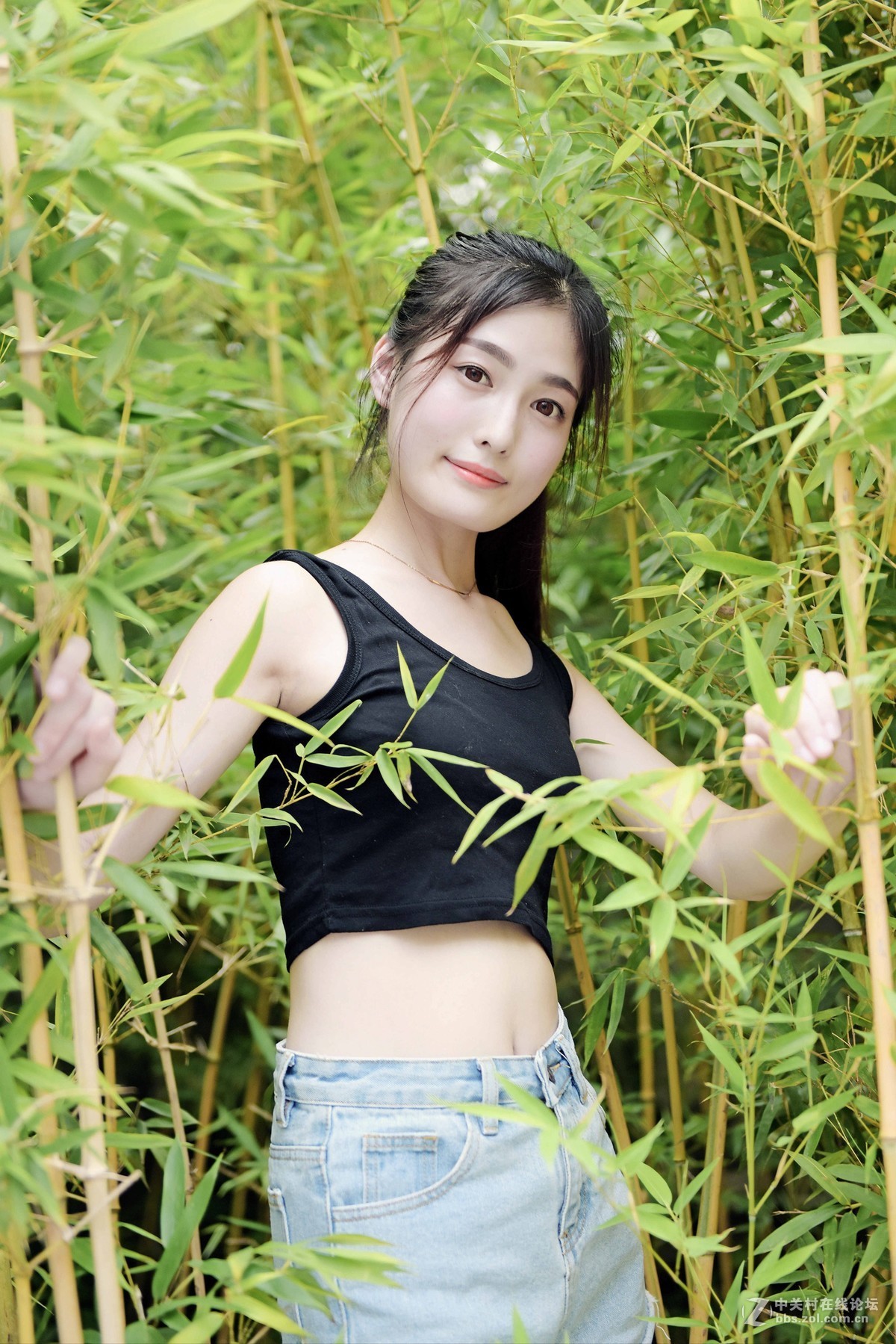 竹林少女【拍摄于大柏树老火车休闲广场】-中关村在线摄影论坛