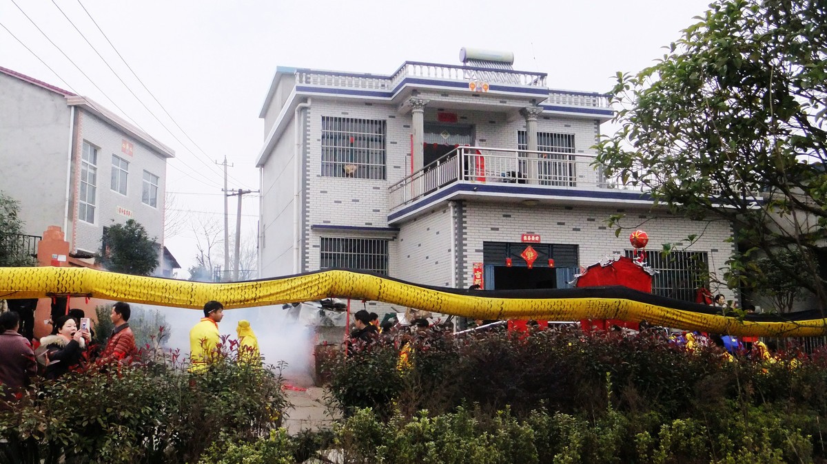 非物质文化遗产：嵩山百节龙灯纪实