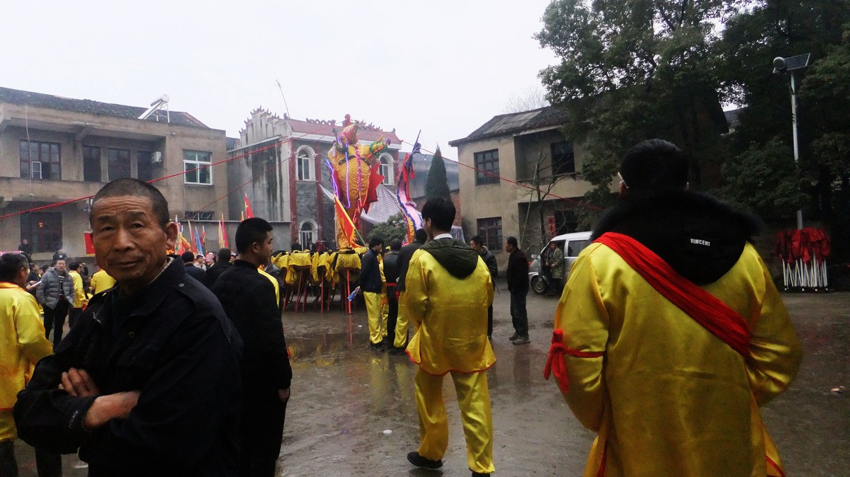 非物质文化遗产：嵩山百节龙灯纪实