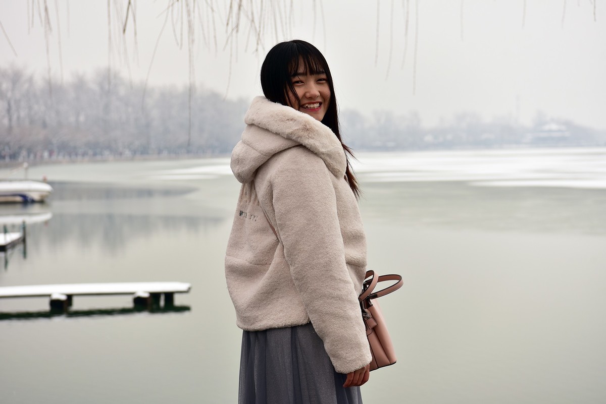 颐和园蹭拍人像—2019年12月16日摄