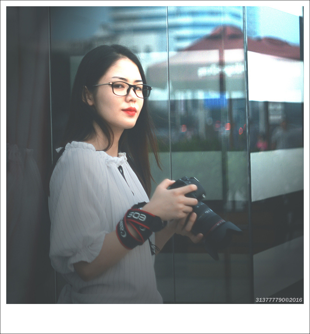 【左边视觉】9月街拍『八羽怪』一座城市再喧闹 没你便是空城