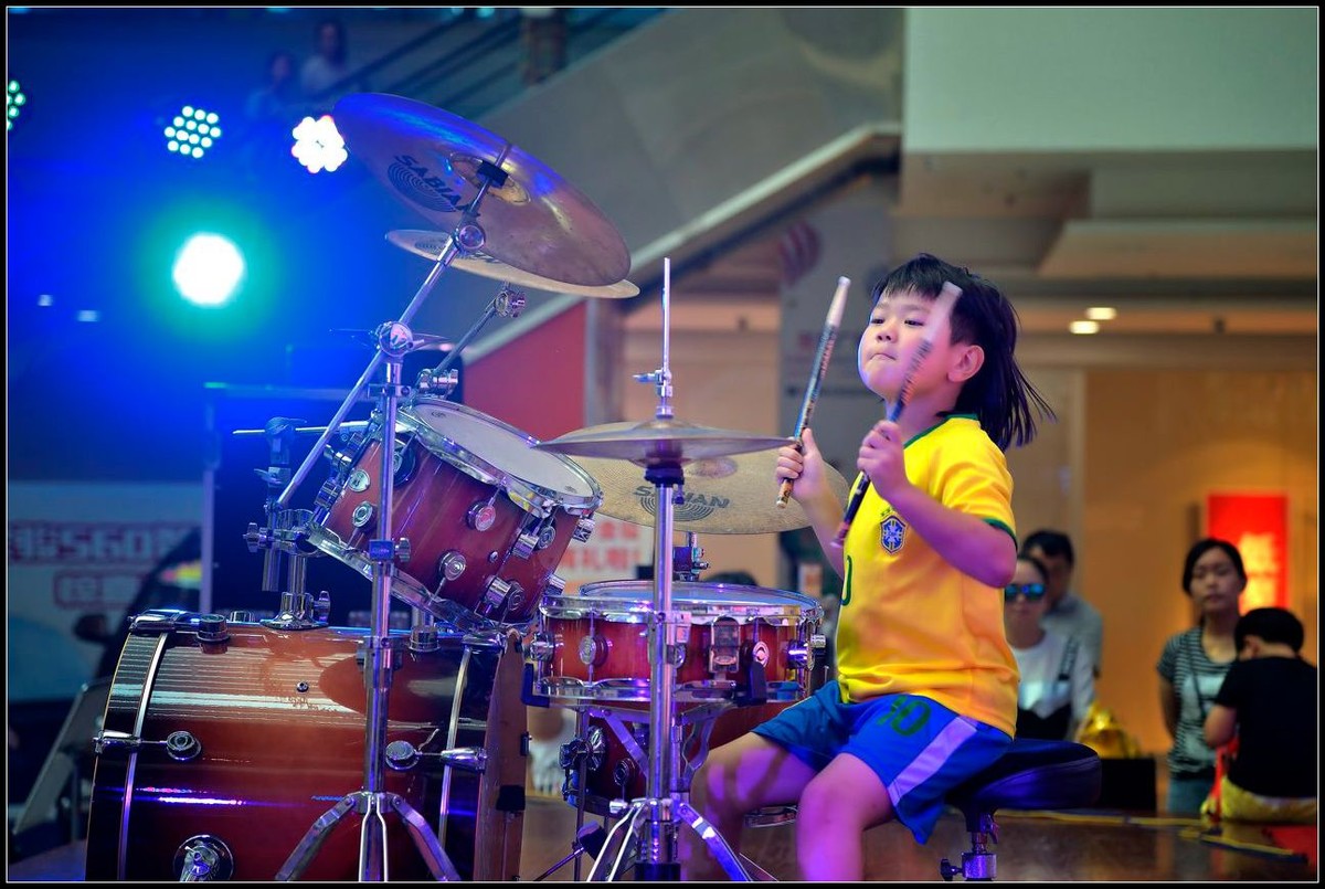 少儿架子鼓才艺展示