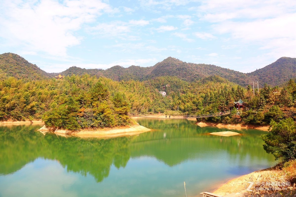 #佳能月赛-一叶知秋#---道吾山秋韵