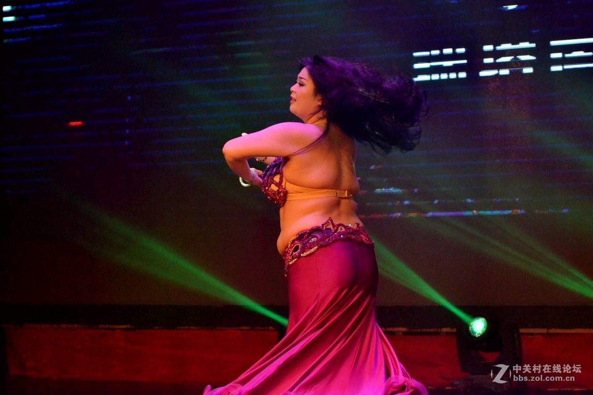 “瑞塔国际舞馆”汇报演出——独舞（一）