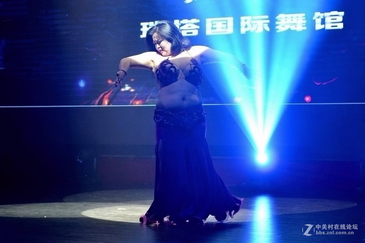 “瑞塔国际舞馆”汇报演出——独舞（一）